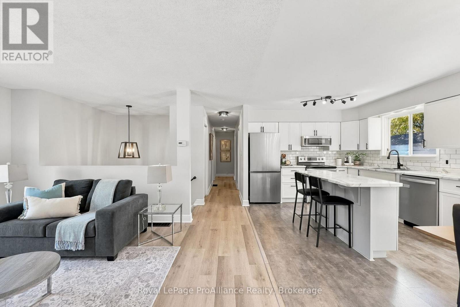 40 Division Street North, Brighton, ON photo 17