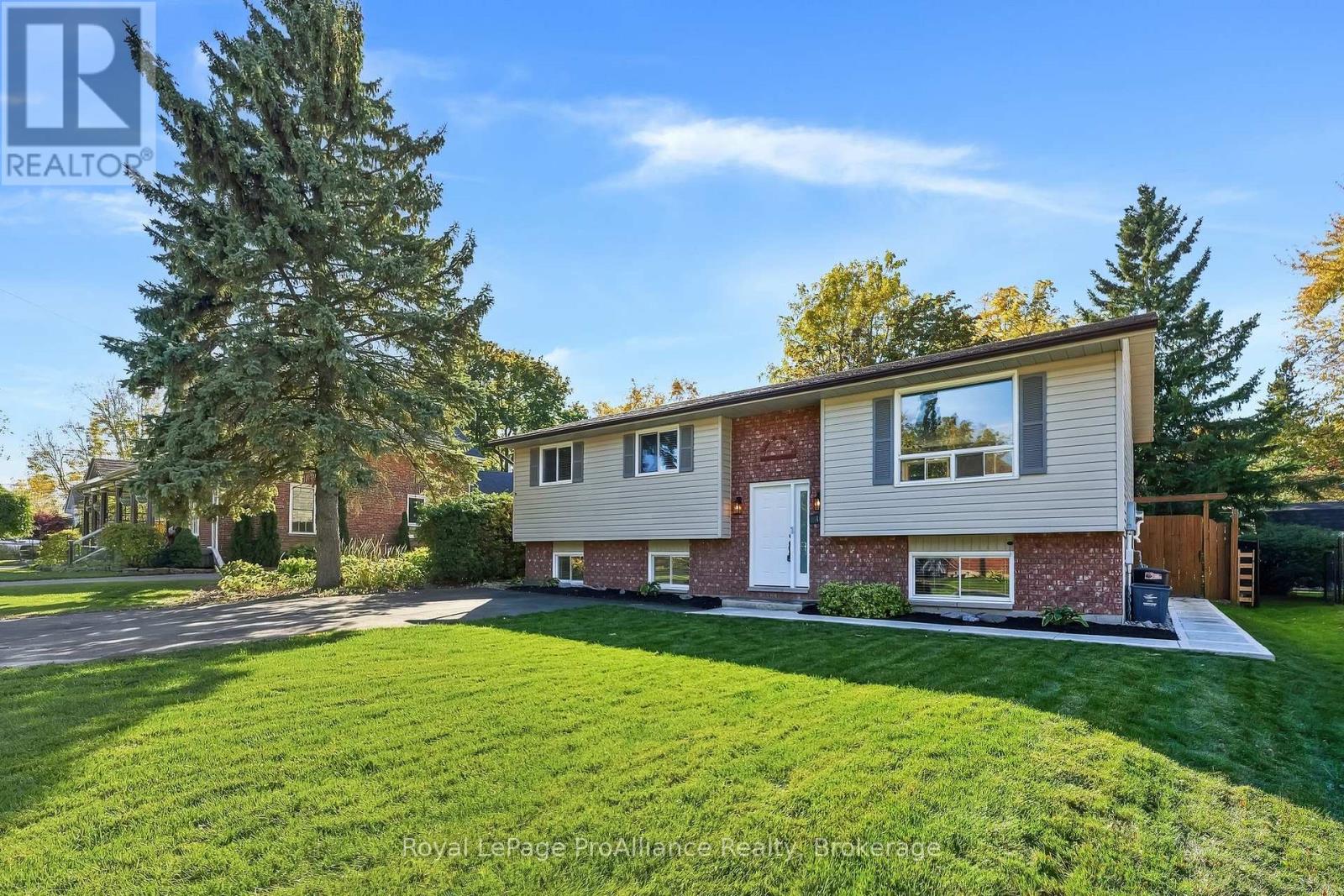 40 Division Street North, Brighton, ON photo 4