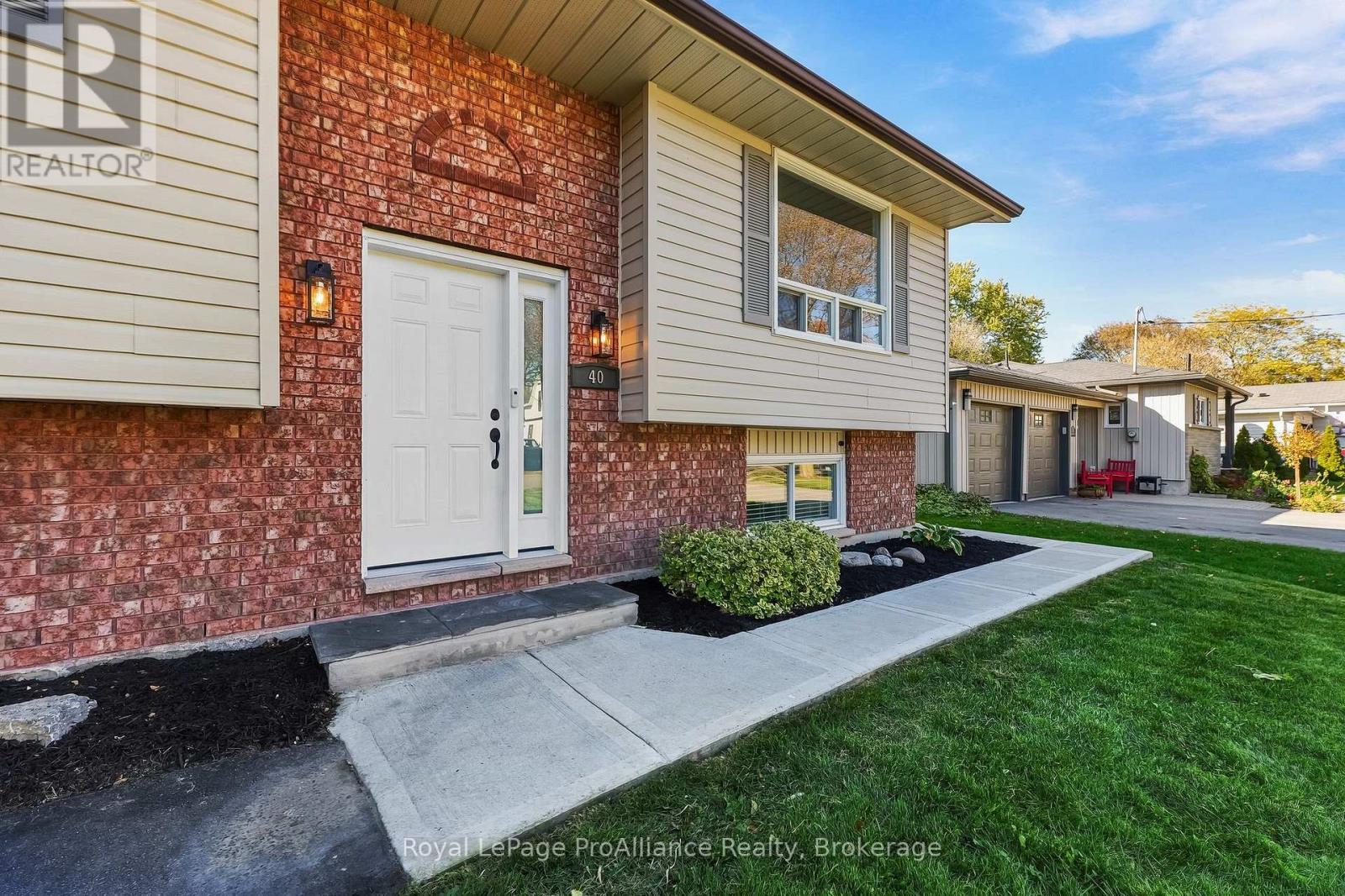 40 Division Street North, Brighton, ON photo 5