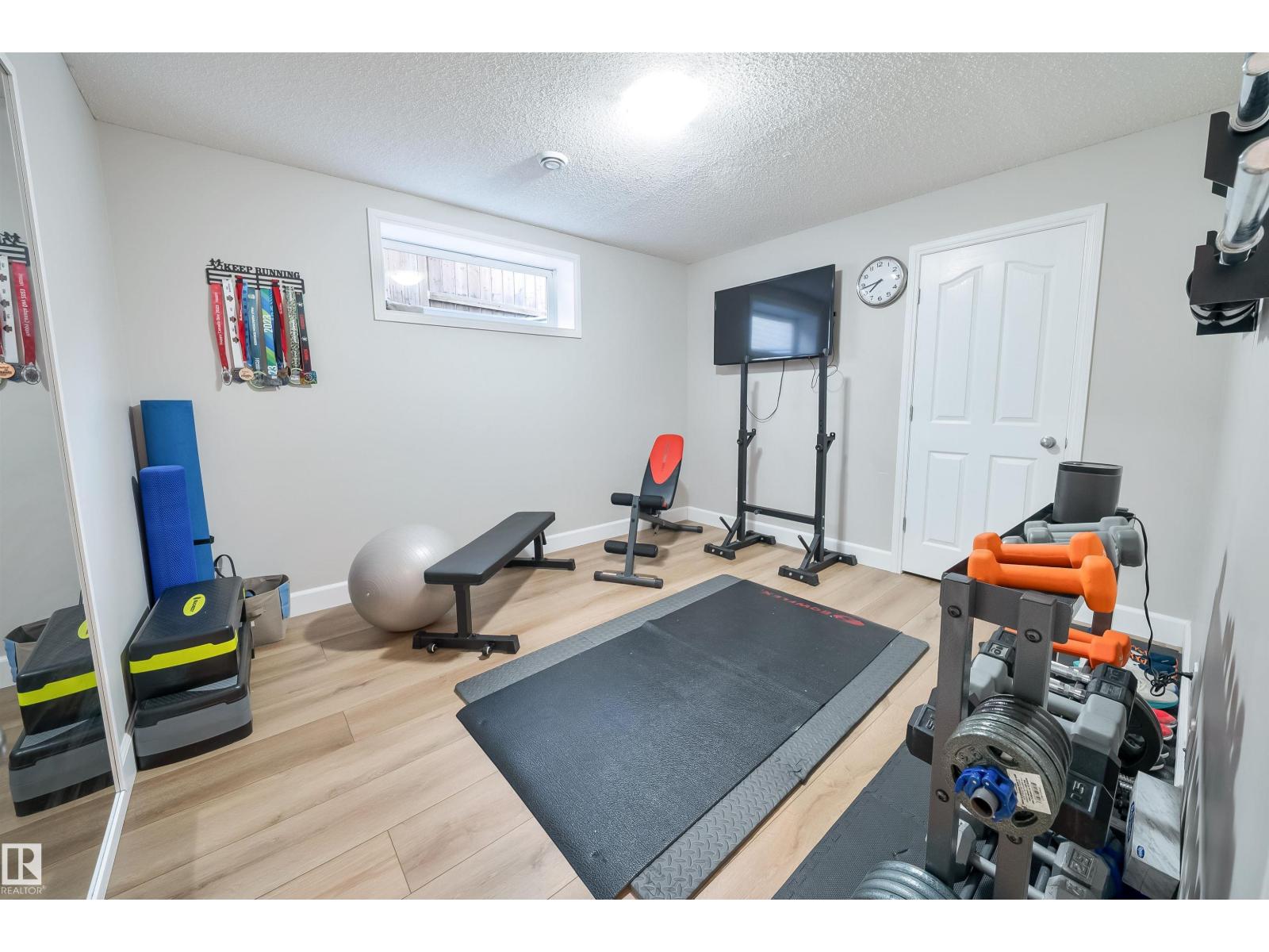 347 Davenport Drive, photo 53