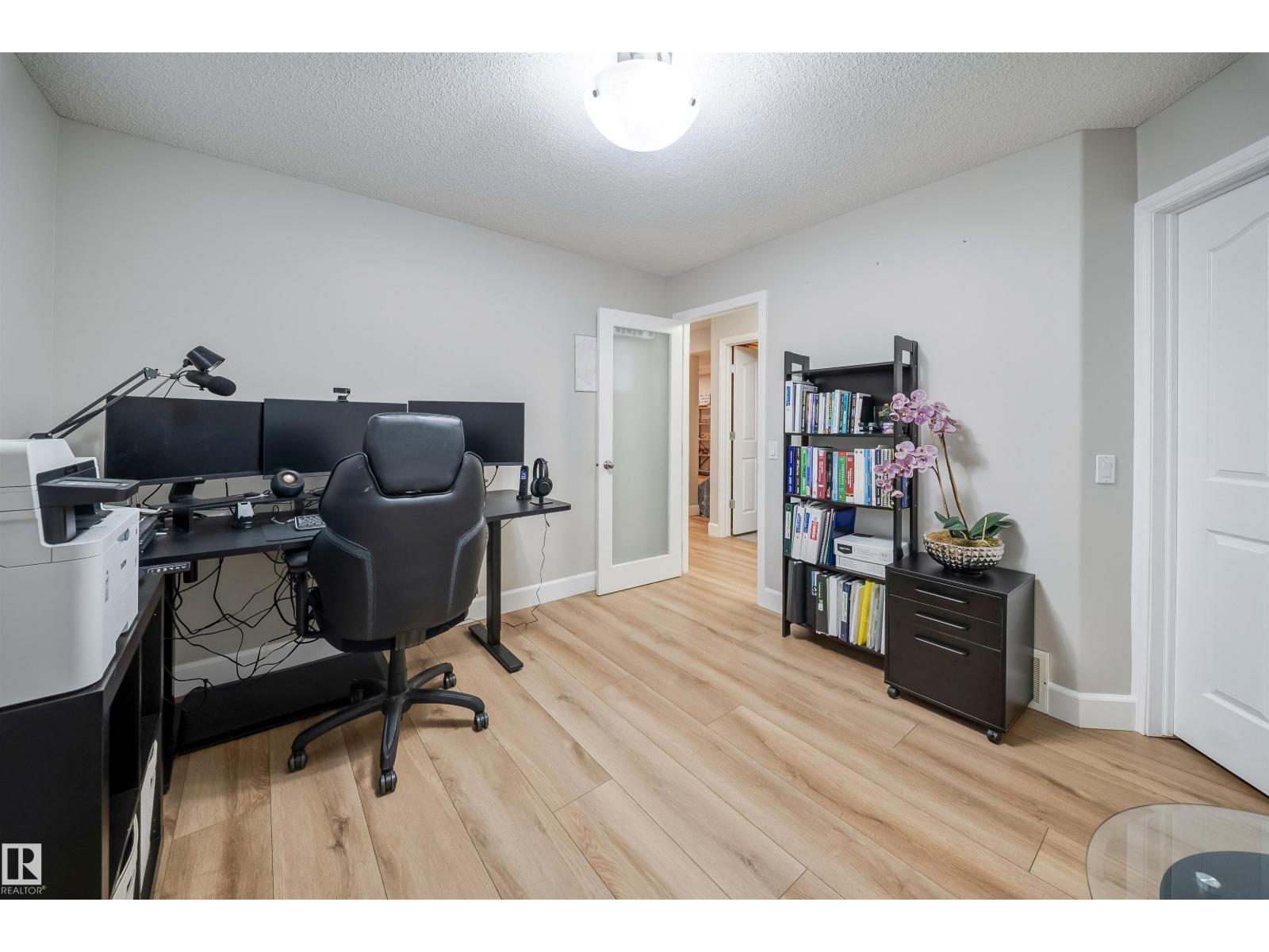 347 Davenport Drive, photo 51