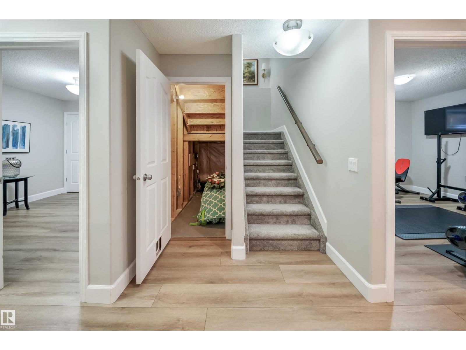 347 Davenport Drive, photo 50