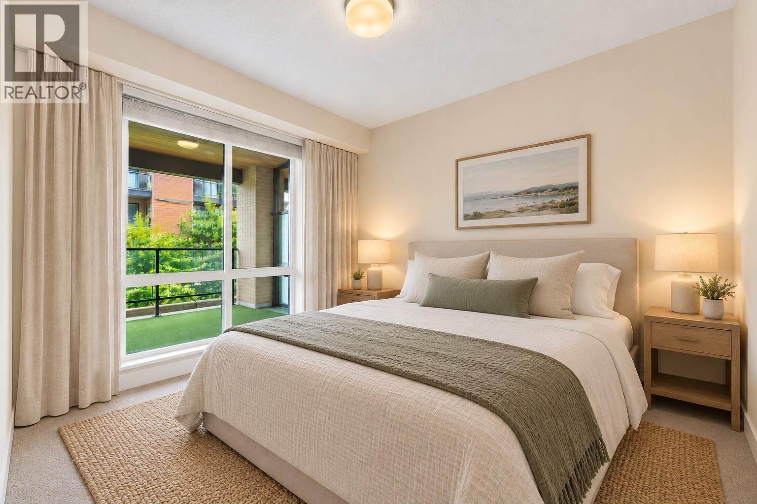 307 719 W 3rd Street, North Vancouver — photo 3
