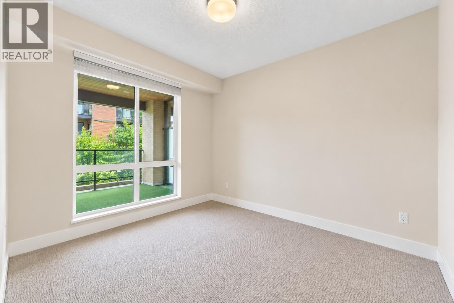 307 719 W 3rd Street, North Vancouver — photo 13