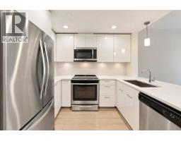307 719 W 3rd Street, North Vancouver, BC V7M0E7 Photo 6