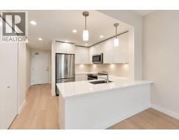 307 719 W 3rd Street, North Vancouver, BC V7M0E7 Photo 8