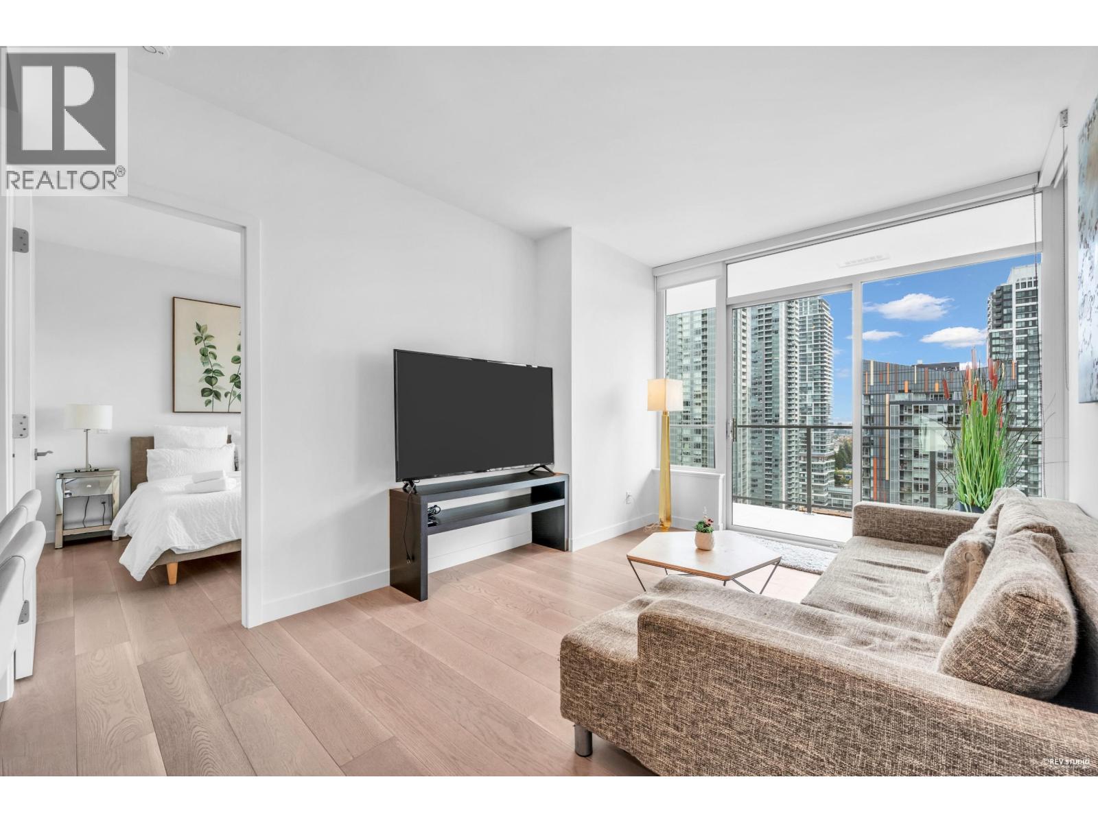 2204 6288 CASSIE Avenue, Burnaby