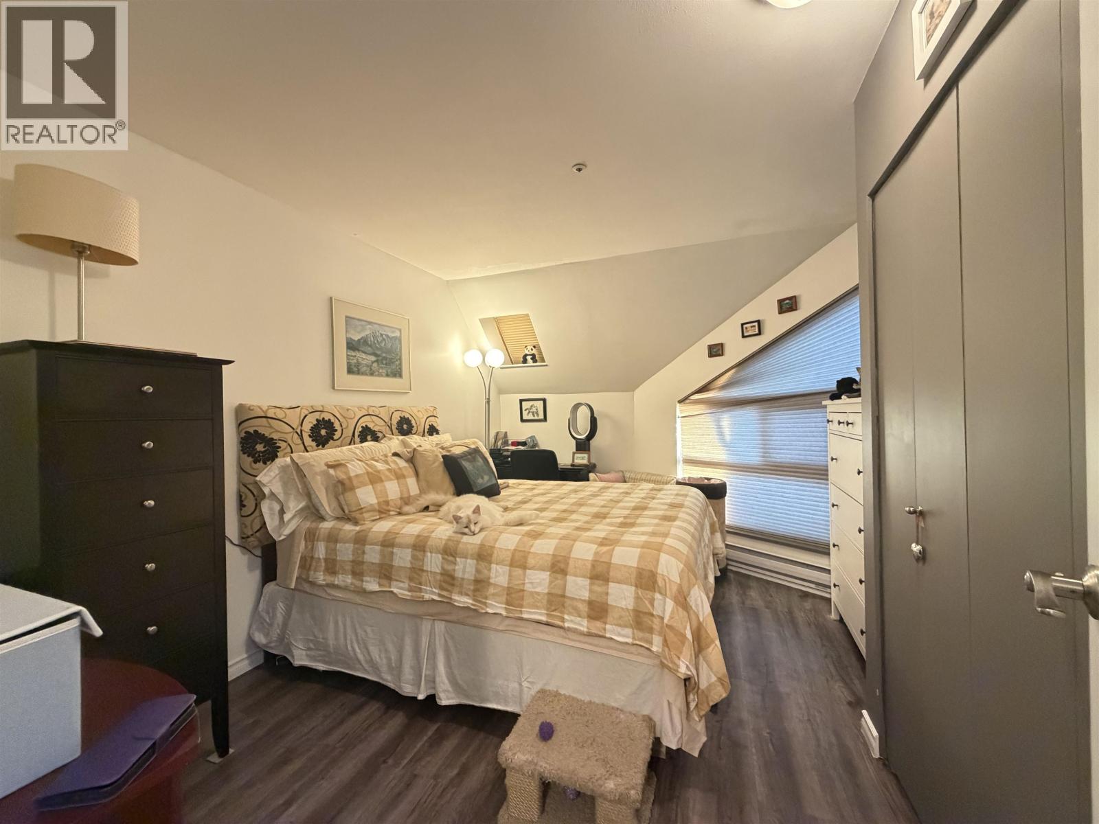 C 733 W 16th Avenue, Vancouver — photo 31