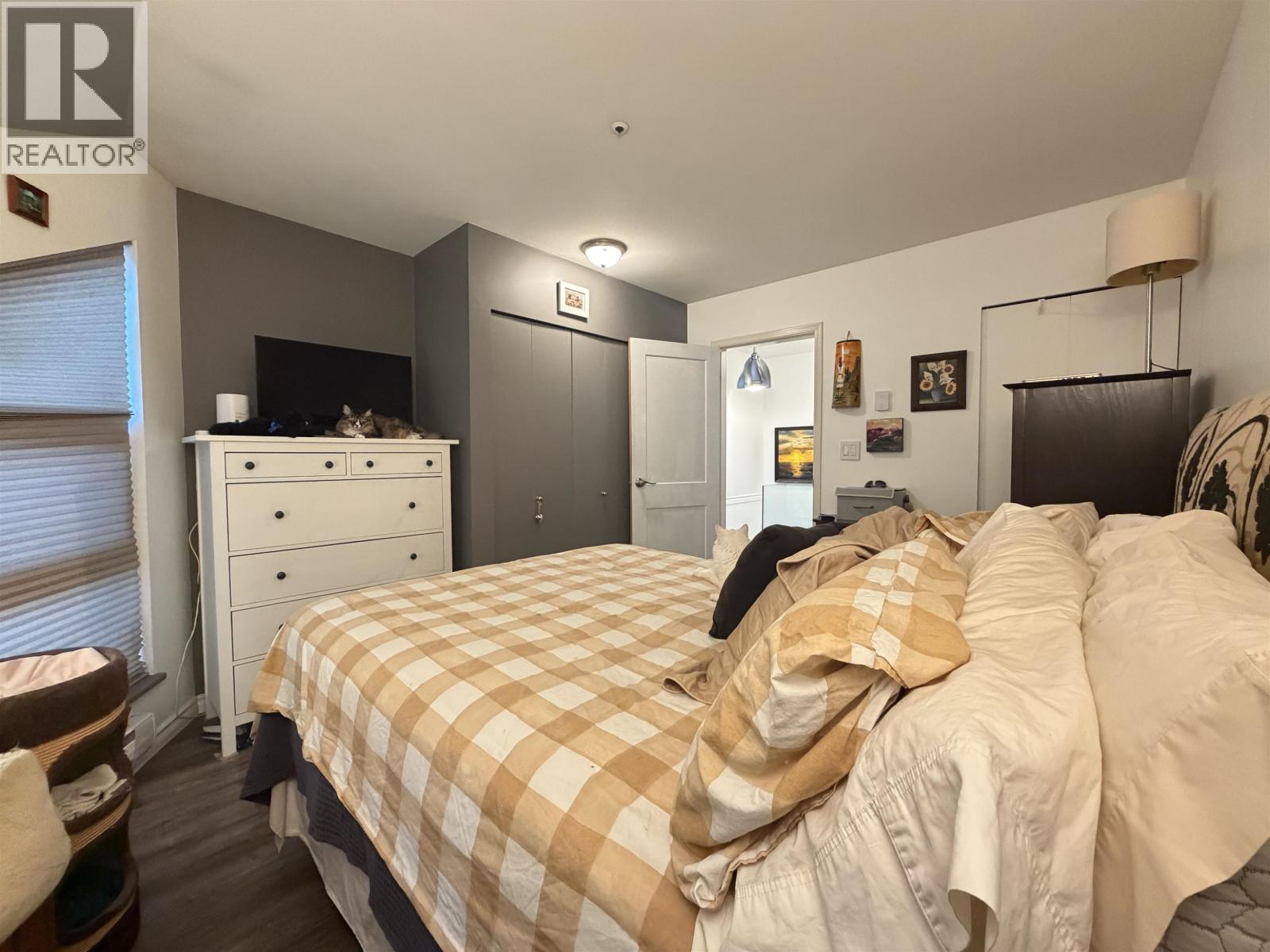 C 733 W 16th Avenue, Vancouver — photo 34