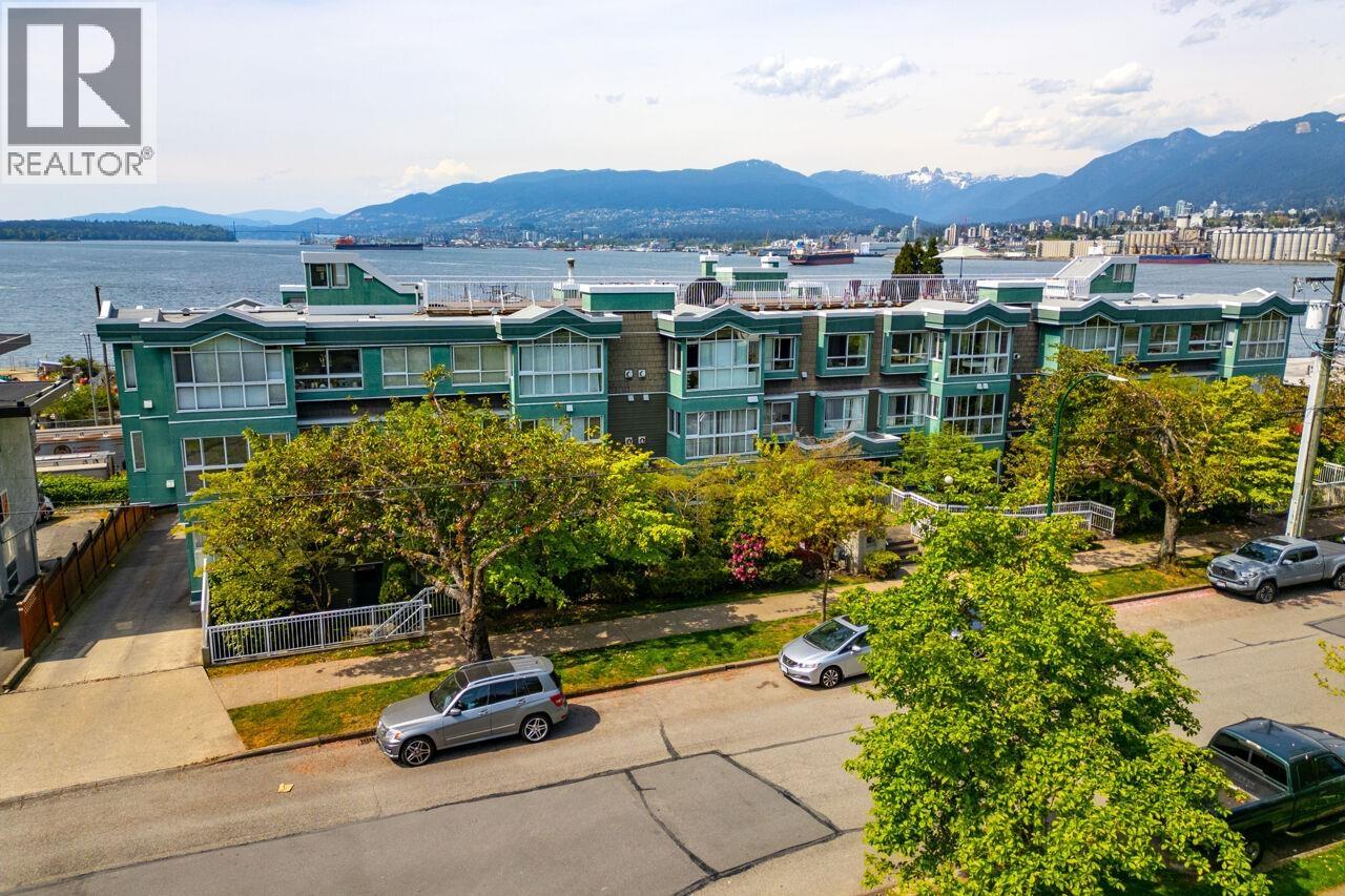 106 2211 WALL Street, Vancouver