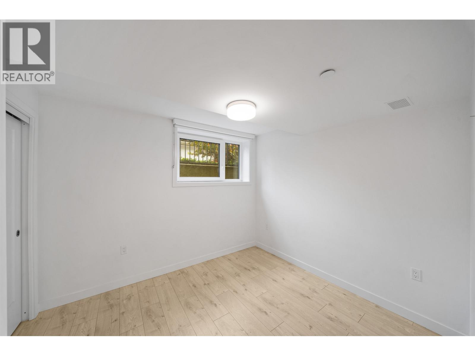 28 720 E 3rd Street, North Vancouver — photo 20