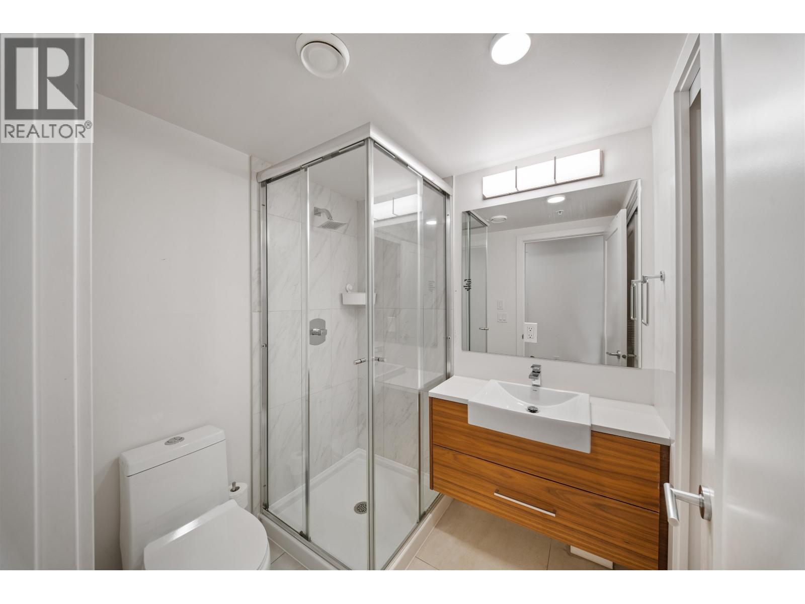 28 720 E 3rd Street, North Vancouver — photo 21