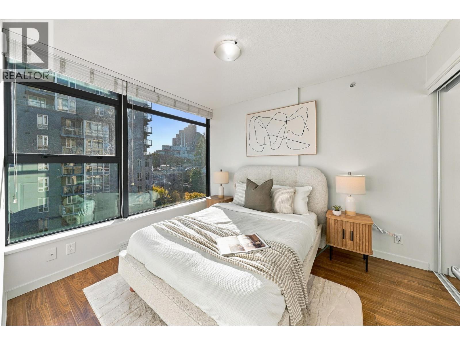 709 1068 W Broadway, Vancouver — photo 19