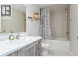 120 Monarch Woods Drive, Kitchener, ON N2P2N7 Photo 26