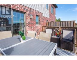 120 Monarch Woods Drive, Kitchener, ON N2P2N7 Photo 35