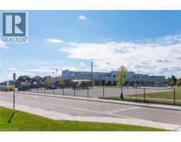 120 Monarch Woods Drive, Kitchener, ON N2P2N7 Photo 47