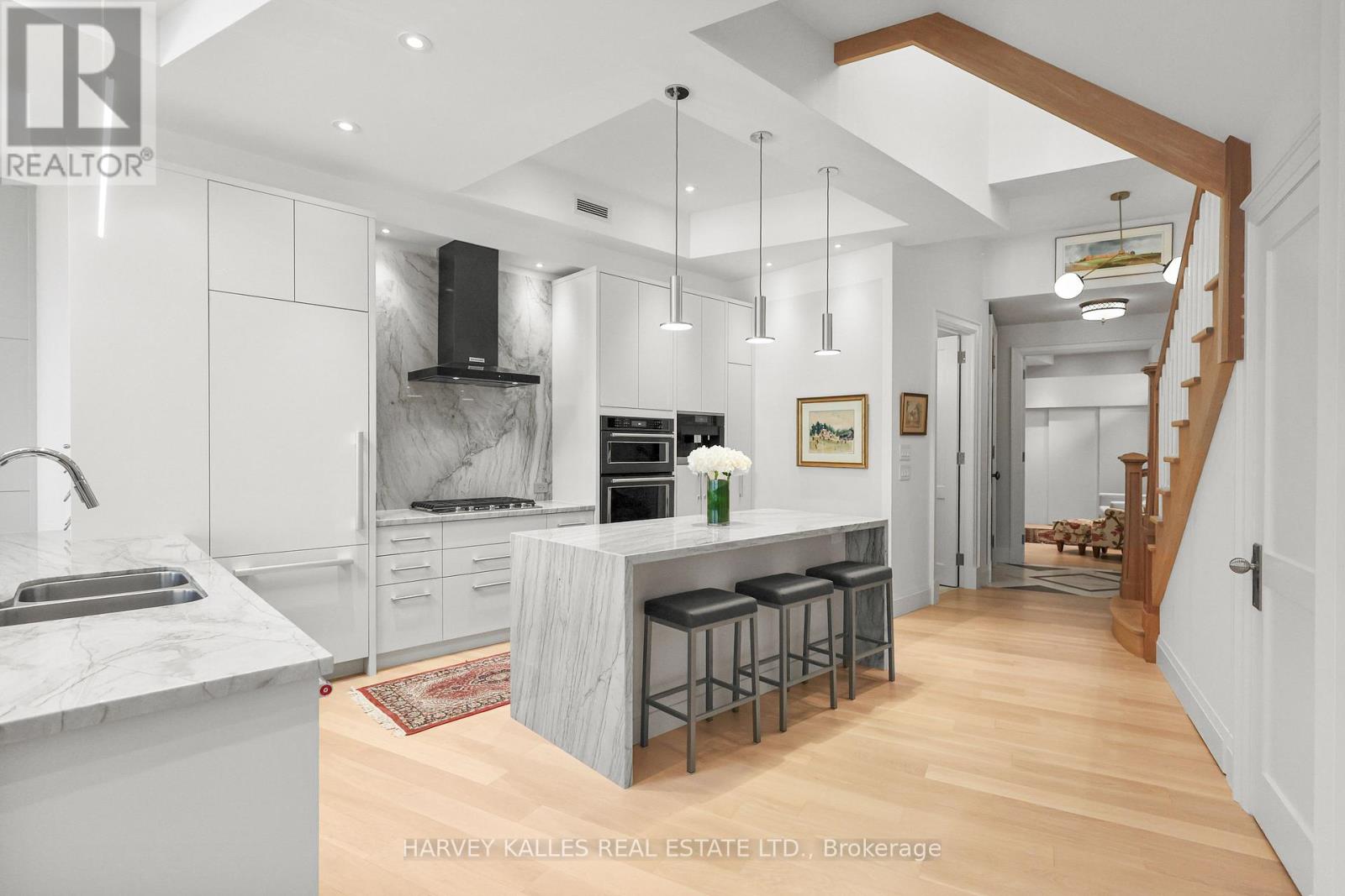 201- 295 Davenport Road, Toronto, ON photo 10