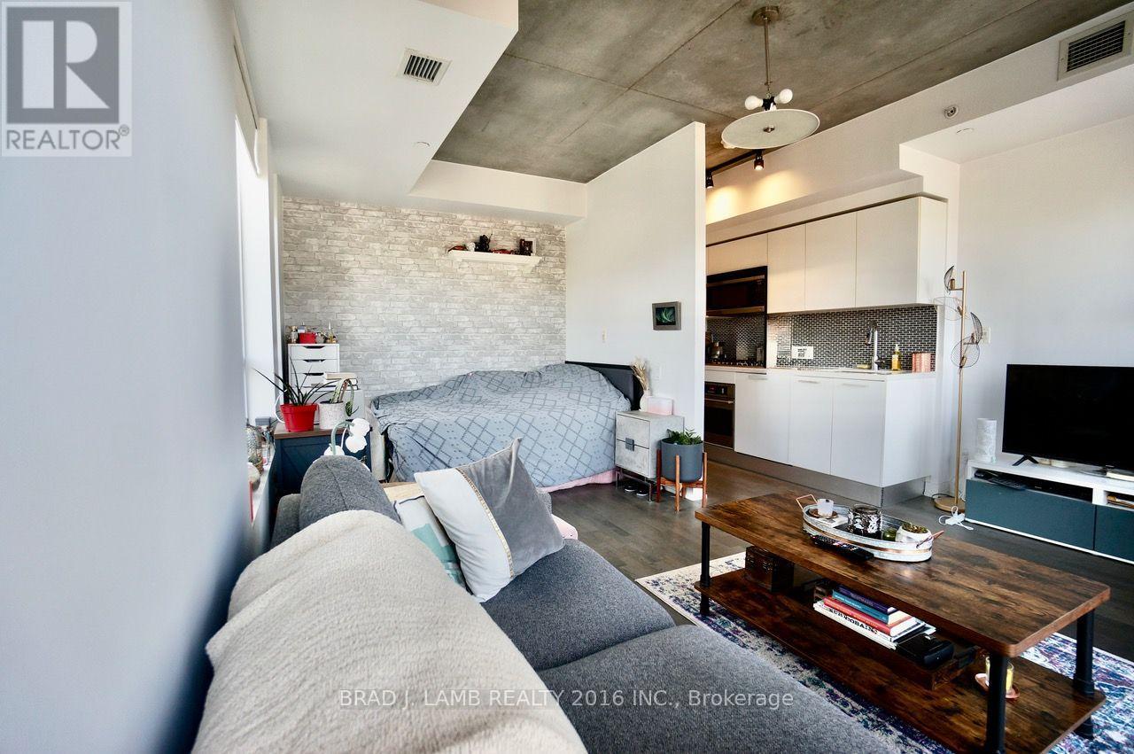Photo of 312 - 60 HASLETT AVENUE W