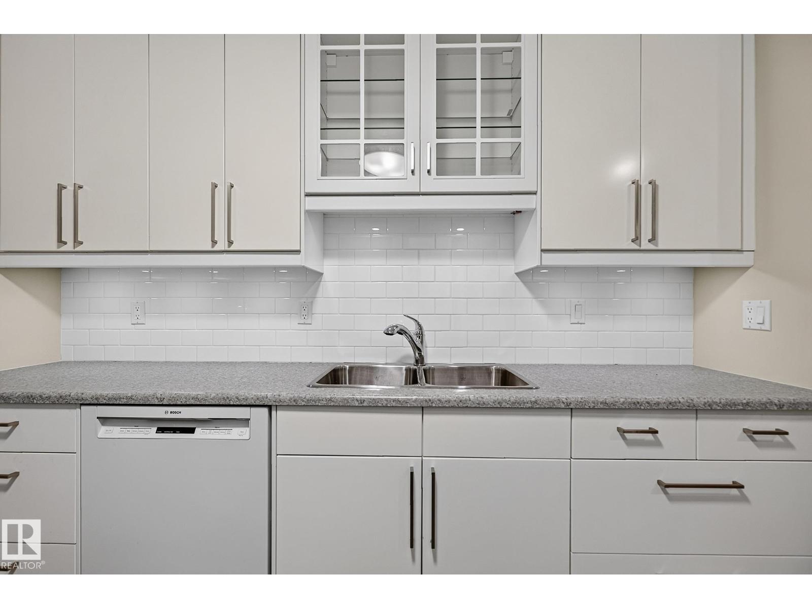 #12 2115 118 ST NW, Edmonton — photo 12