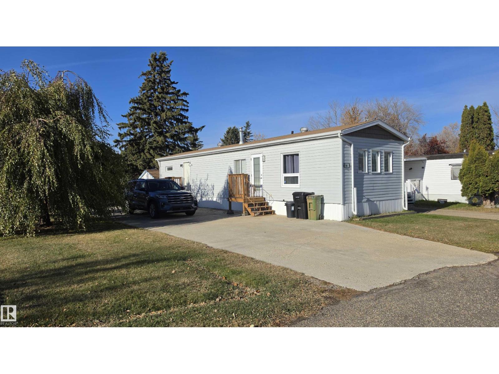 461 Westview CL NW NW, Edmonton — photo 2