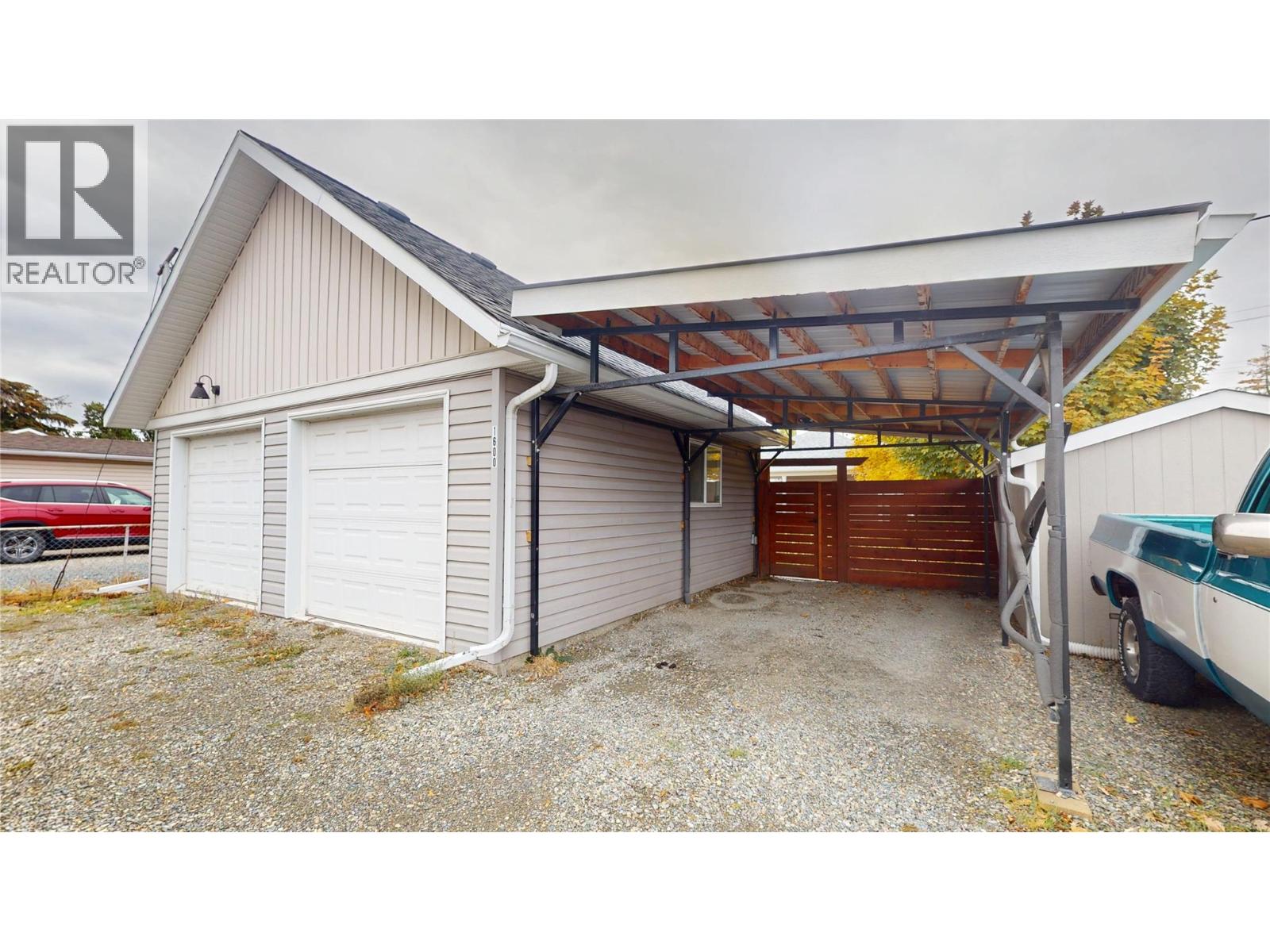 39 of 54 - 1600 4th Street N