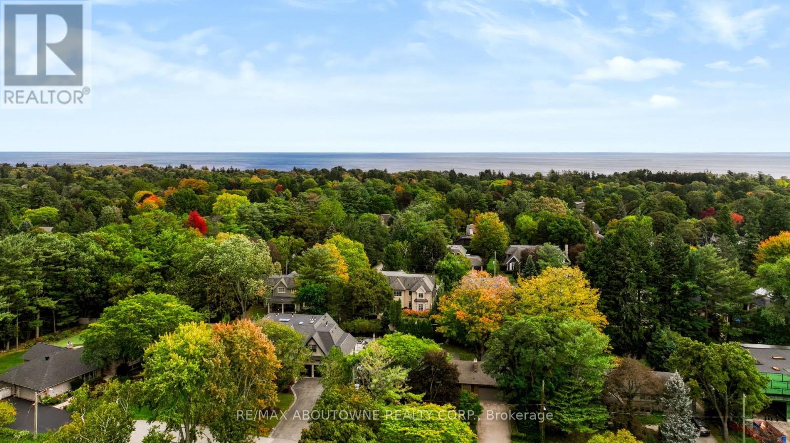 Photo of 2086 GLENFOREST CRESCENT