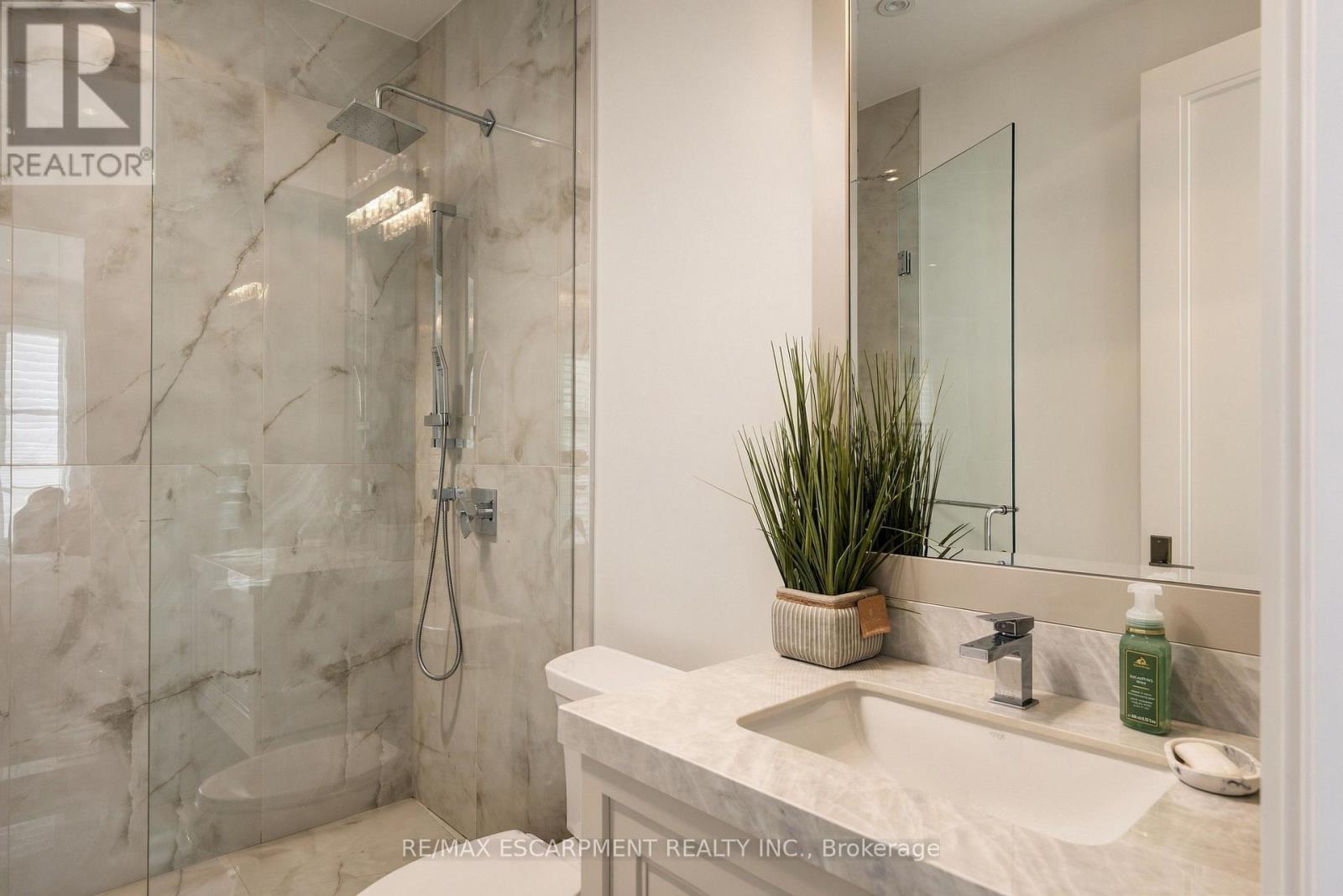 131 Mayfield Drive, Oakville, ON photo 33