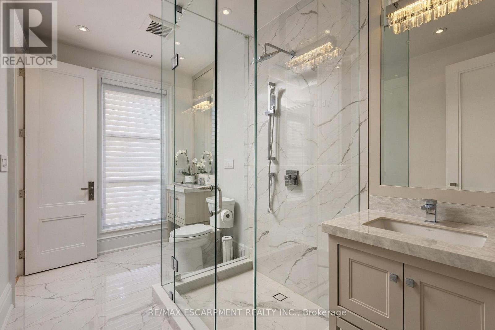 131 Mayfield Drive, Oakville, ON photo 35