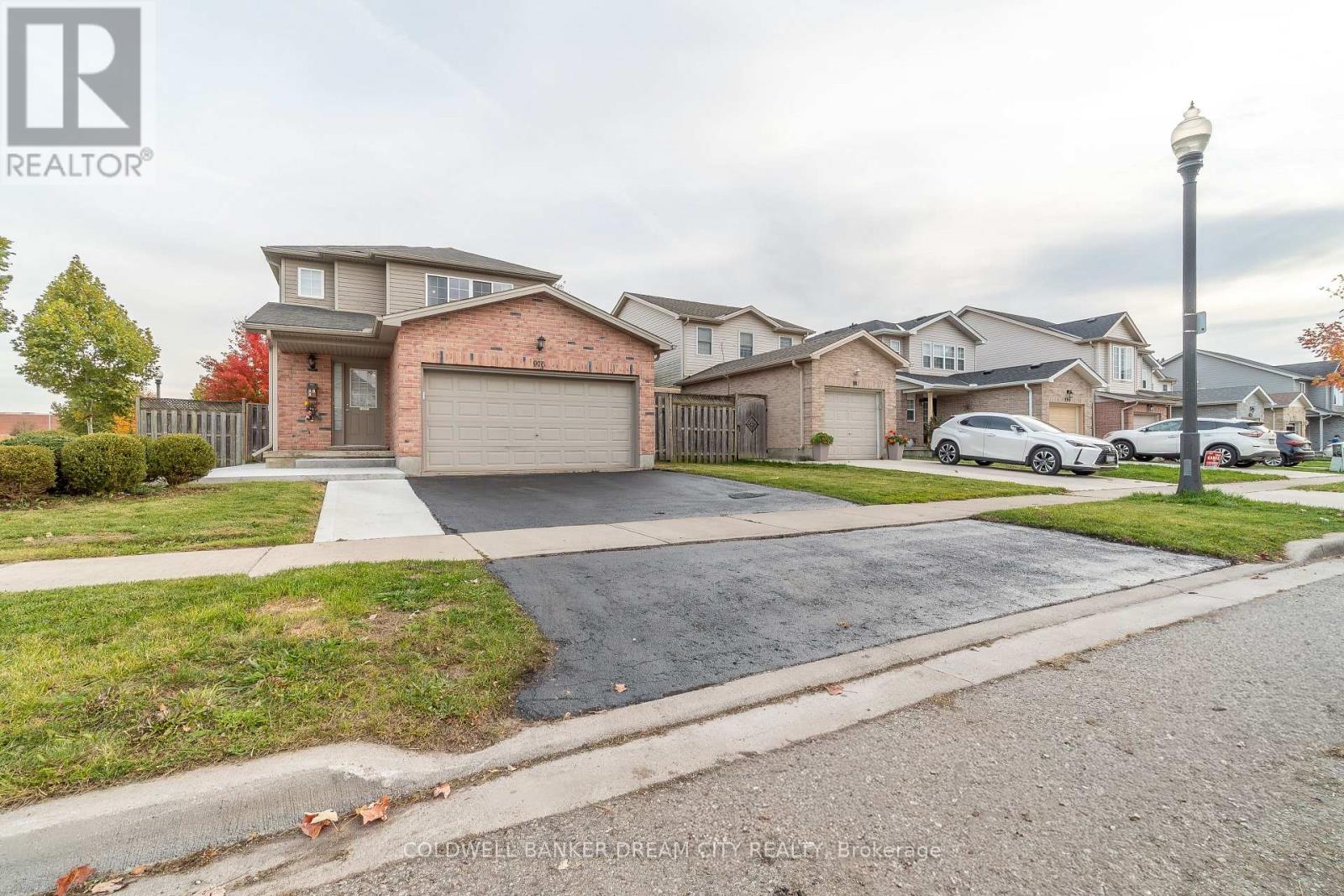 976 Kimball Crescent, London North, ON photo 11