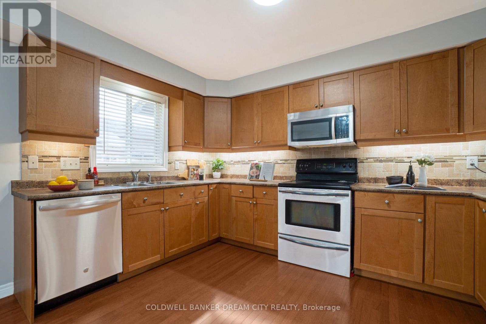 976 Kimball Crescent, London North, ON photo 18