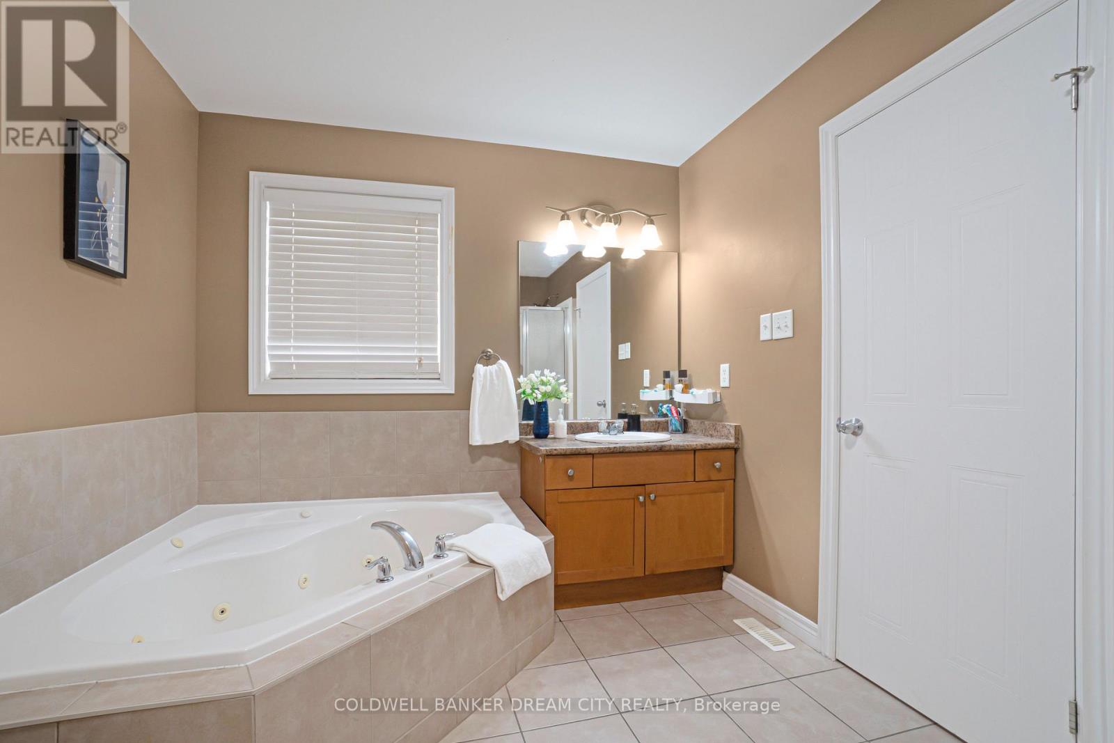 976 Kimball Crescent, London North, ON photo 31