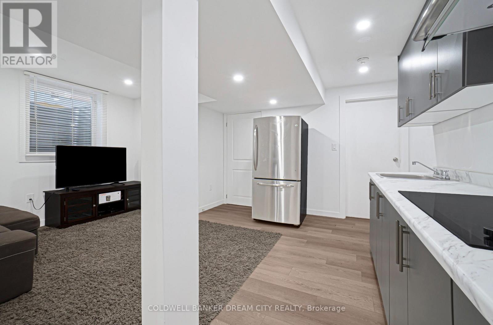 976 Kimball Crescent, London North, ON photo 39