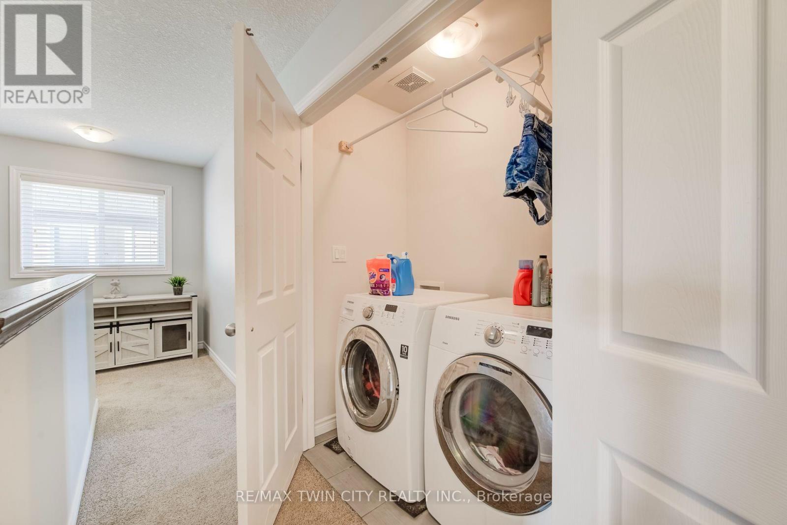 128 Passchendaele Street, Woodstock, ON photo 32