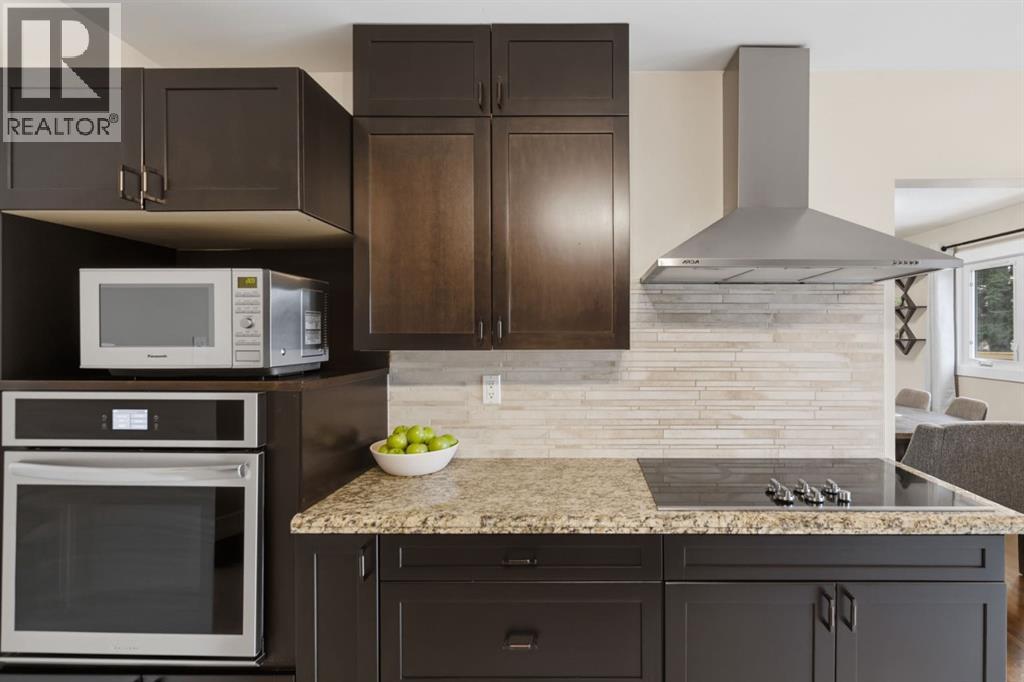 Property photograph 11 for MLS A2351117