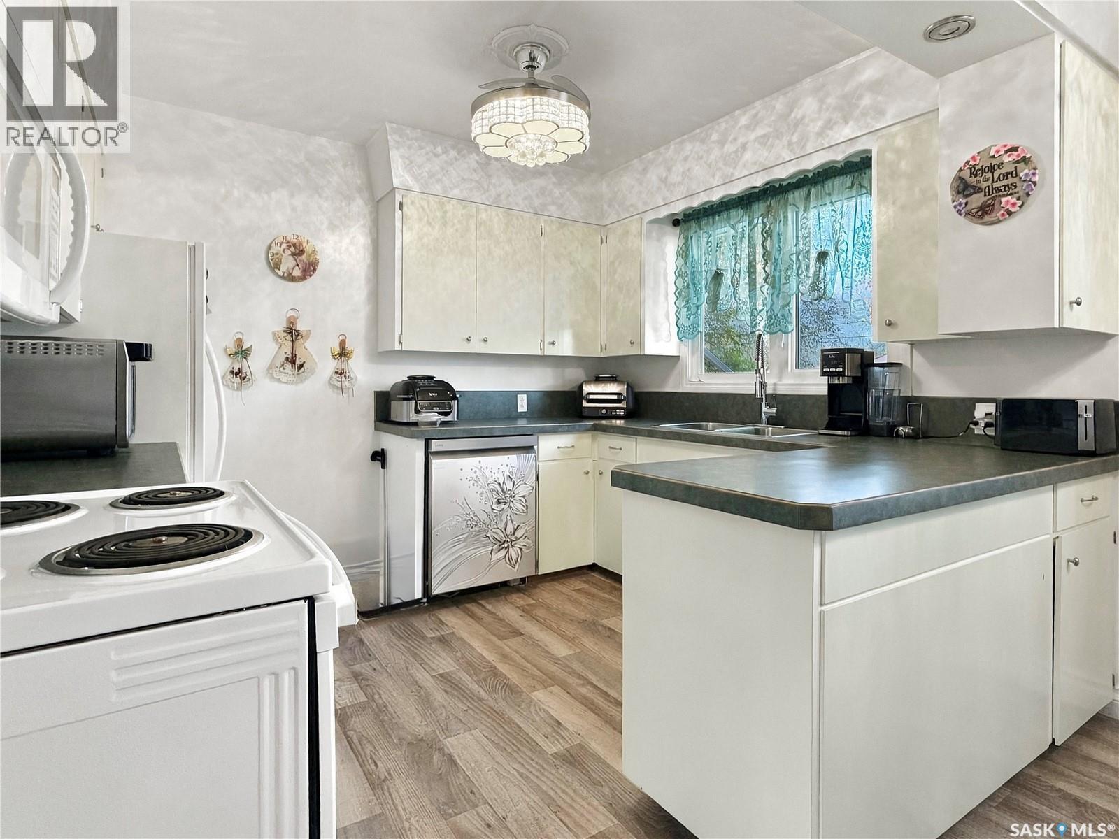 121 Allen DRIVE, Swift Current — photo 4