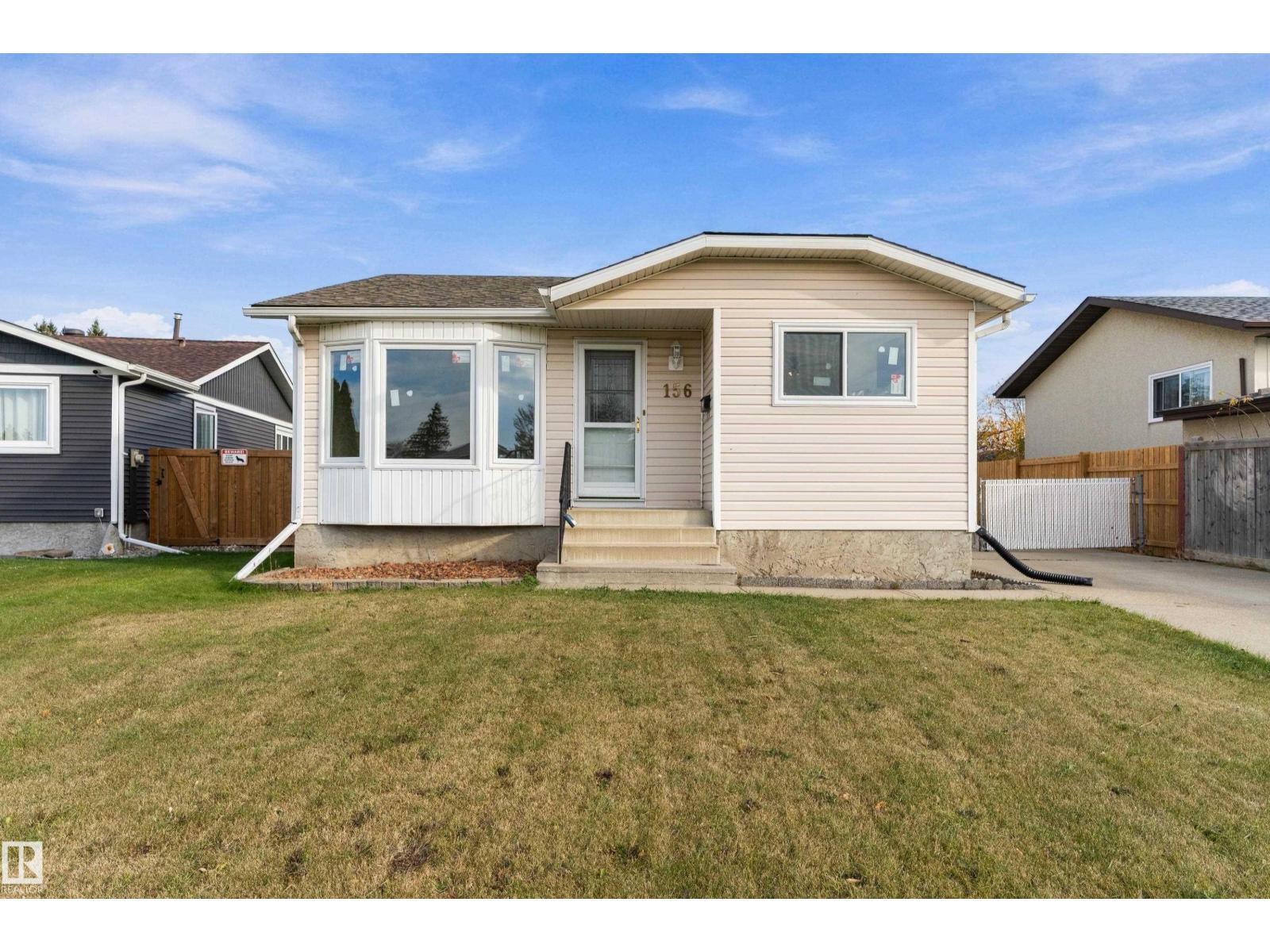 156 DUNLUCE RD NW, Edmonton