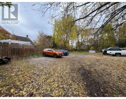 B - 26 Wilson Street W, Perth, ON K7H2M9 Photo 8