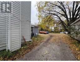 B - 26 Wilson Street W, Perth, ON K7H2M9 Photo 9