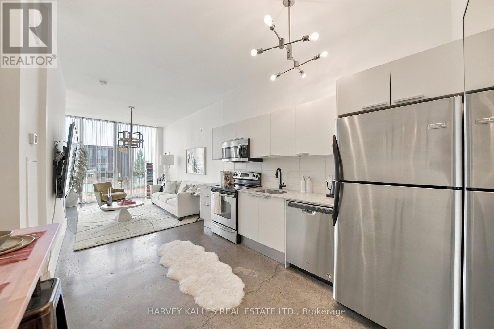 Photo of 410 - 625 QUEEN STREET E