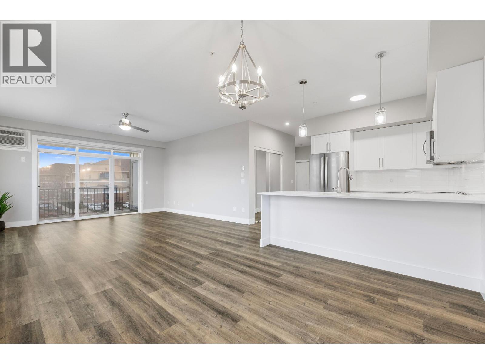 214 3090 Burtch Road, Kelowna