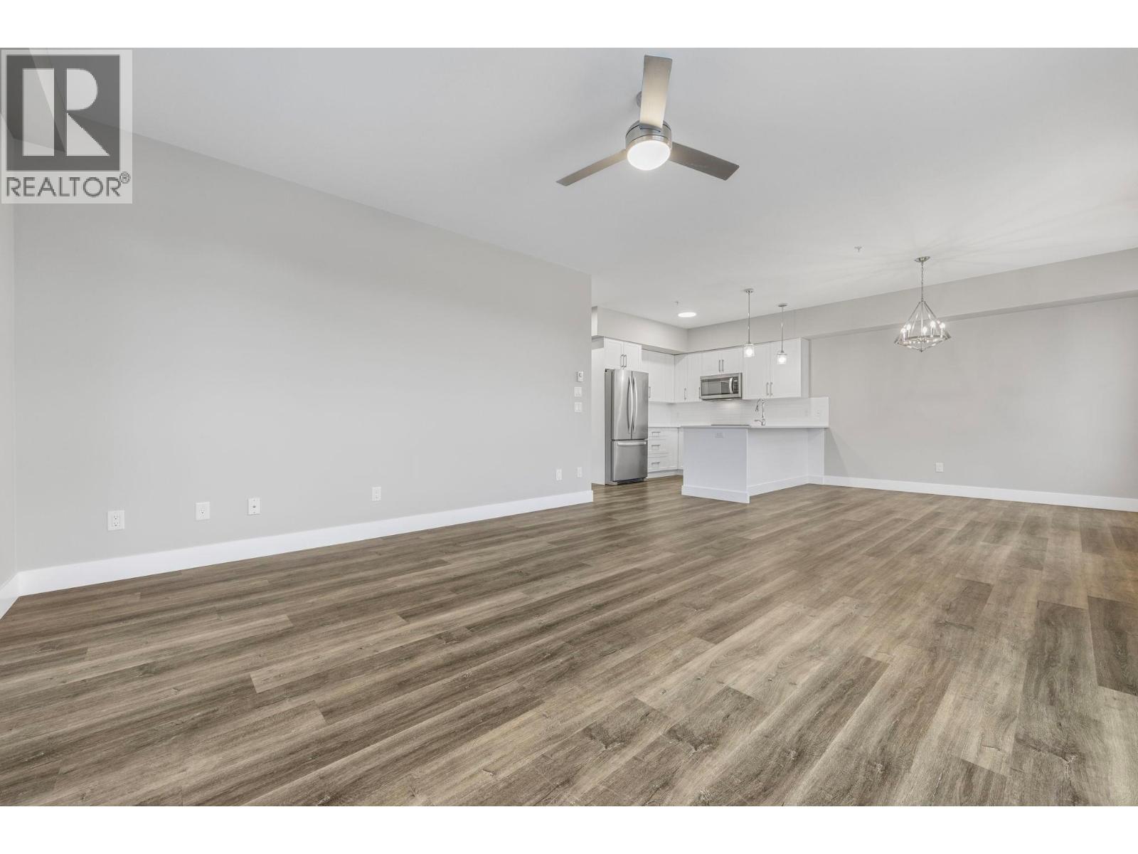 214 3090 Burtch Road, Kelowna