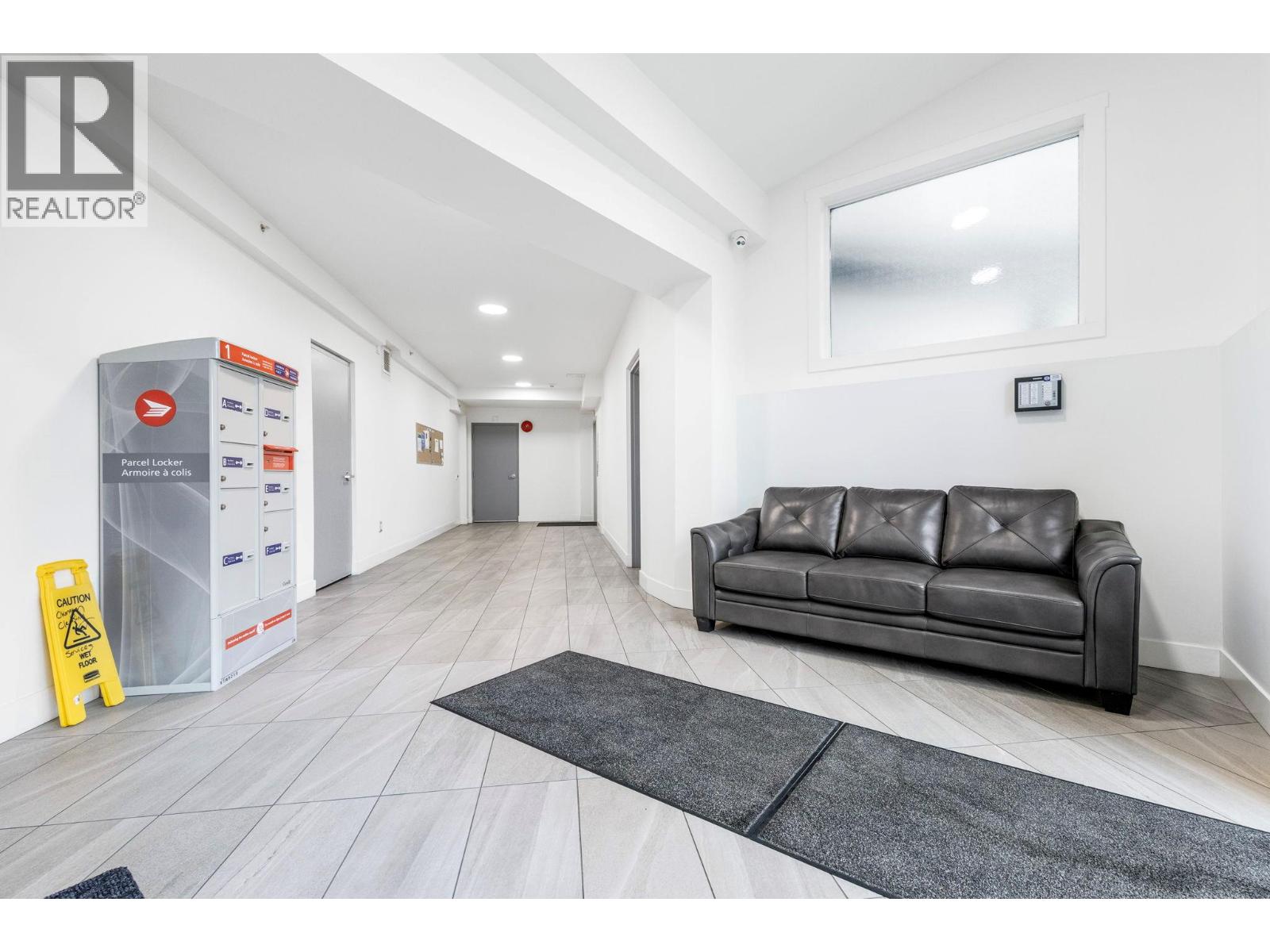 214 3090 Burtch Road, Kelowna