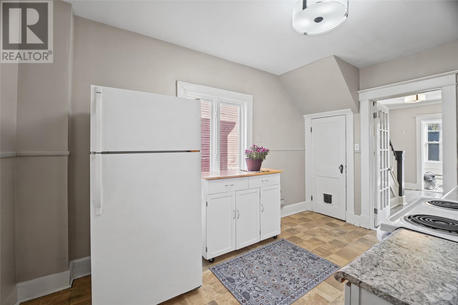 106 Cabot Street - 9