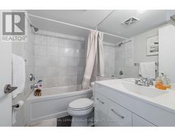 1359 - 209 Fort York Boulevard, Toronto, ON M5V4A1 Photo 19