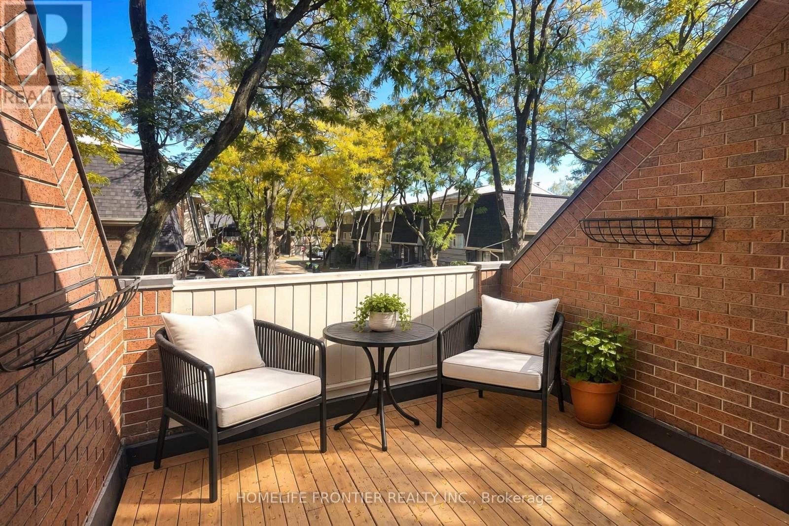 74 Flaming Roseway, Toronto, ON photo 14