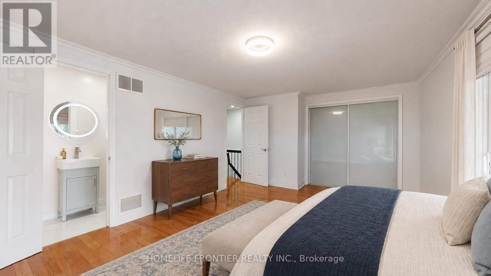 74 Flaming Roseway, Toronto, ON photo 15