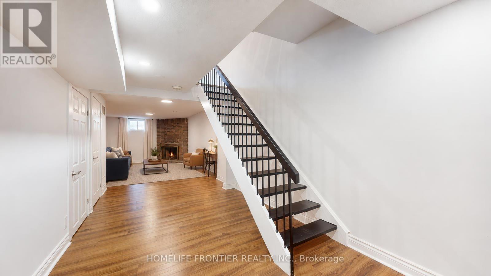 74 Flaming Roseway, Toronto, ON photo 22