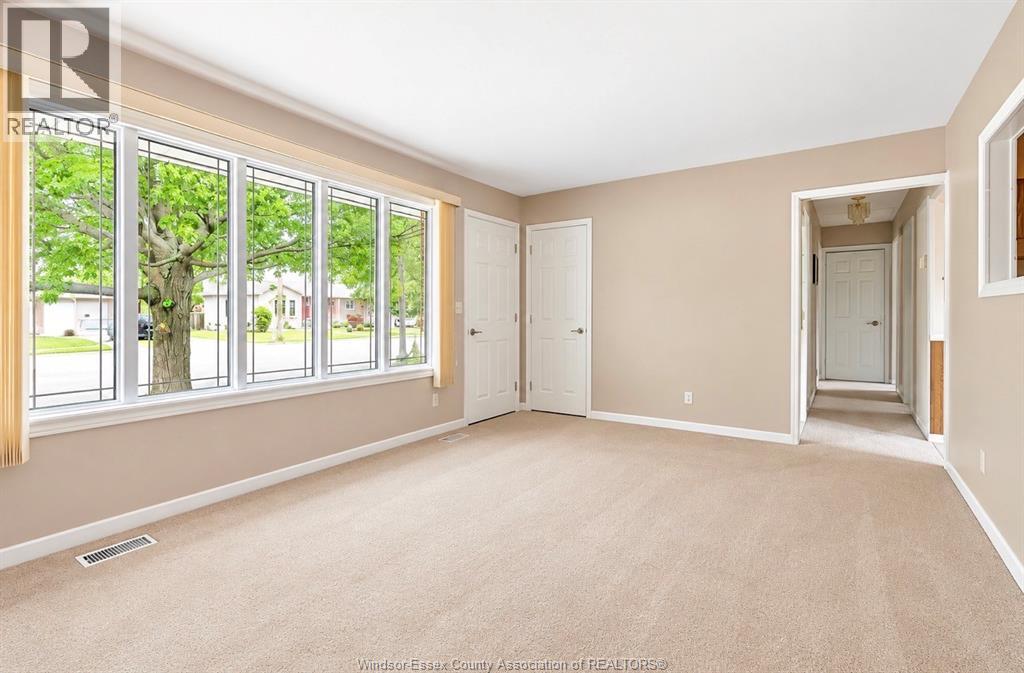 2530 ST . ALPHONSE AVENUE, Tecumseh — photo 9