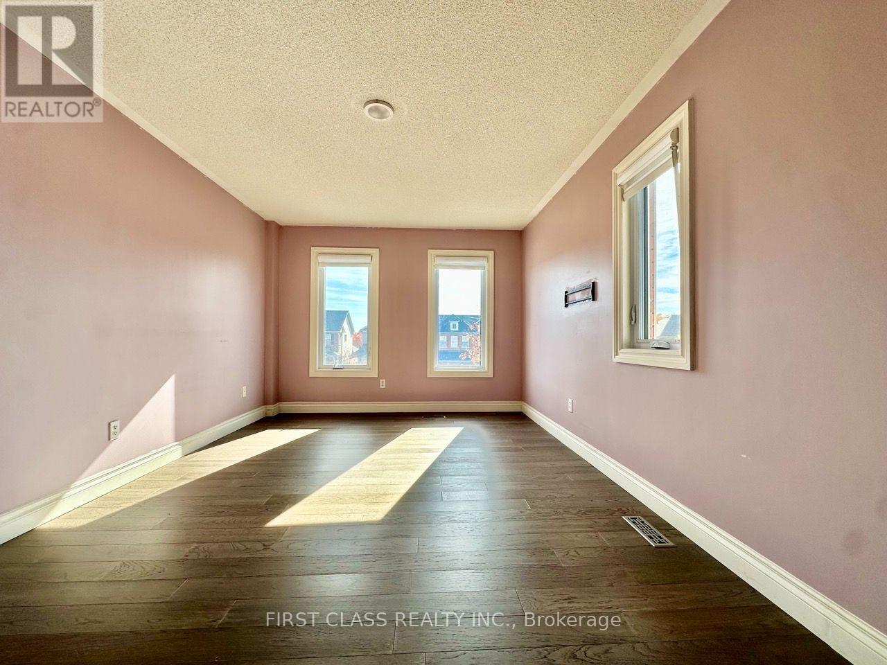 85 Shenandoah Drive, Whitby, ON photo 16