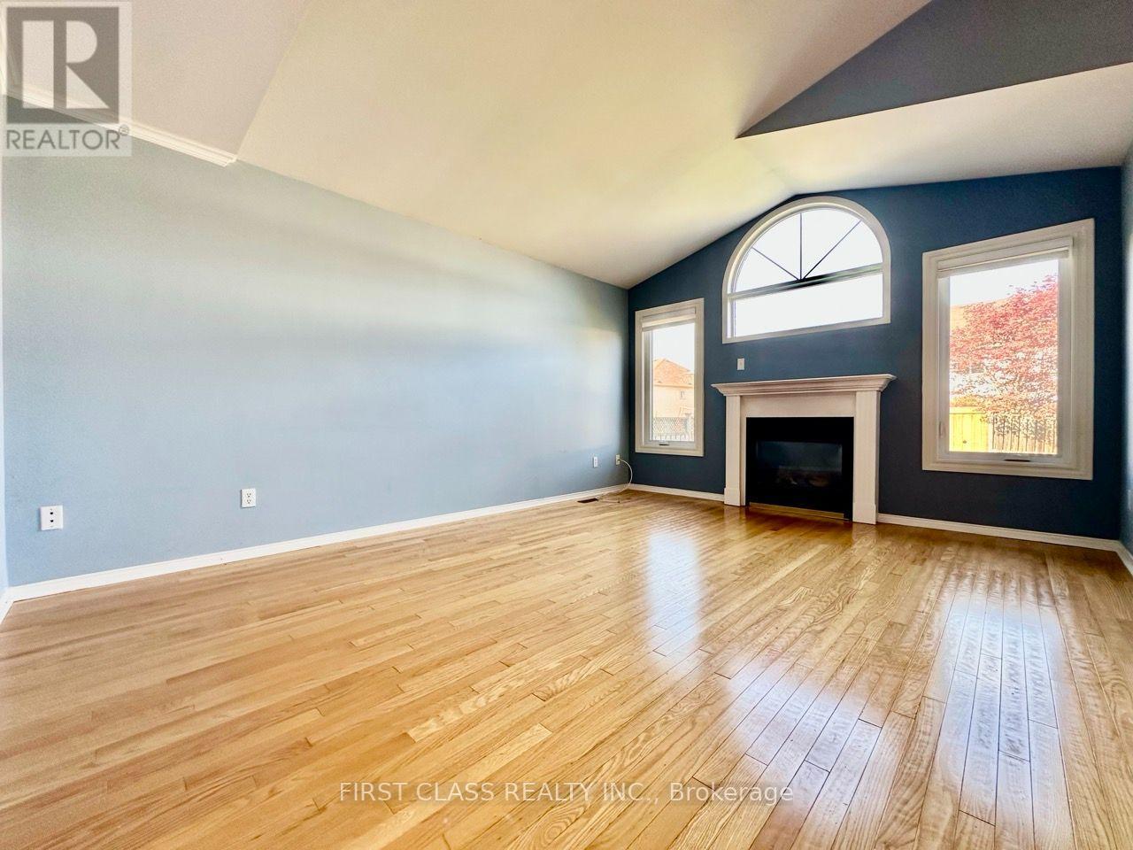 85 Shenandoah Drive, Whitby, ON photo 6